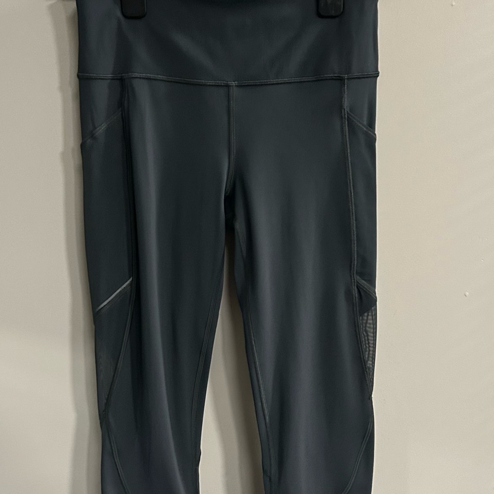 Lululemon low rise cropped Dark Gray Leggings